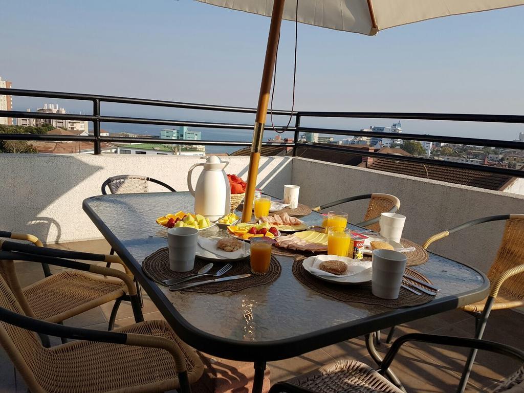 B&B Hostel Casamoro วิญาเดลมาร์ ภายนอก รูปภาพ